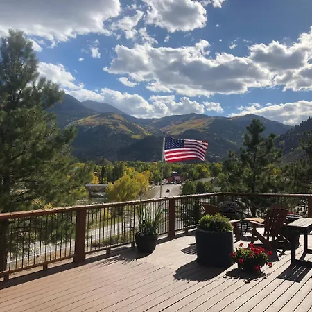 The North Face Lodge